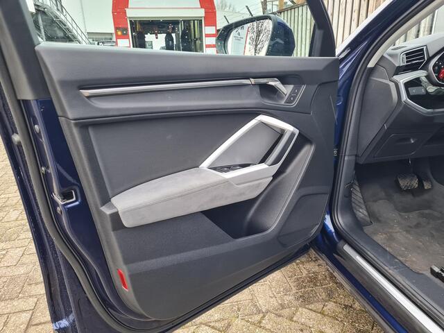 Audi Q3 35 TFSI Advanced Edition 18"/Adaptieve cruise/PDC/Stoelverwarming/Apple Carplay & Android Auto/Sportstoelen