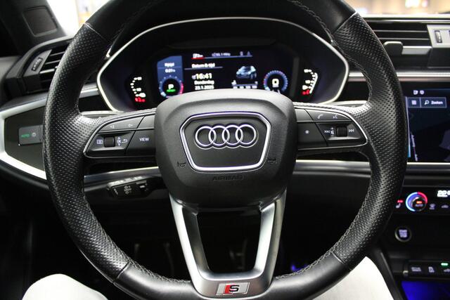 Audi Q3 45 TFSI e S-Line/20 inch/Leder/Trekhaak/Acc/Camera