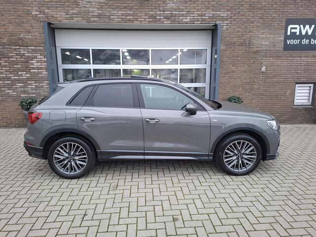 Audi Q3 45 TFSI e S edition Panorama/19INCH/trekhaak