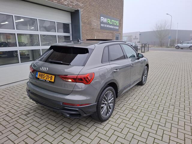 Audi Q3 45 TFSI e S edition Panorama/19INCH/trekhaak
