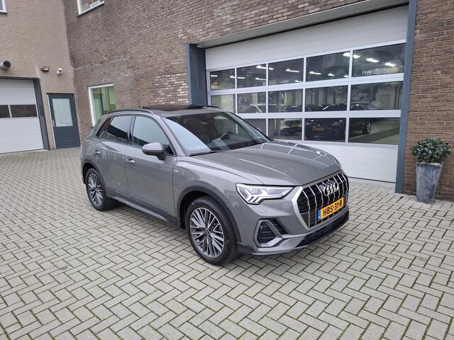 Audi Q3 45 TFSI e S edition Panorama/19INCH/trekhaak