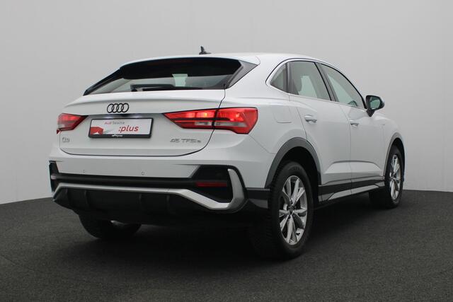 Audi Q3 Sportback 45 TFSI e 245PK S-tronic Edition / S-Line | Leder | Elektr, voorstoelen | Camera | Stoelverwarming | Navi | ACC | Keyless