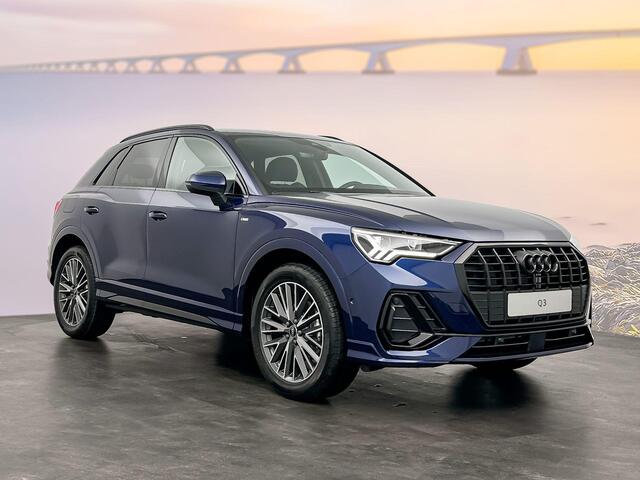 Audi Q3 S edition Competition 35 TFSI 110 kW / 150 pk Hatc