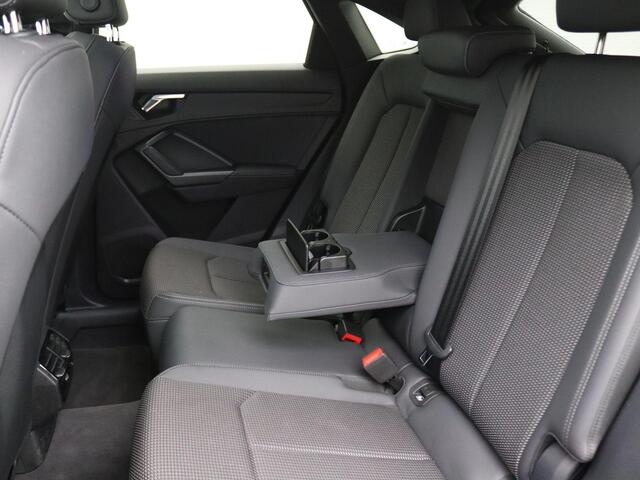 Audi Q3 Sportback 45 TFSI e S Edition 245PK S-Tronic Pano-Schuifdak, Achteruitrijcamera, Adaptieve Cruise Controle, Memorystoel, Stoelverwarming, Elektr. Achterklep, 19" LM Velgen