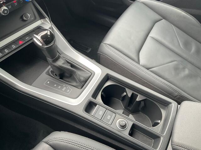 Audi Q3 3.5 TFSI AUTOMAAT 150PK LEER NAVI TREKHAAK CARPLAY AIRCO LMV PDC