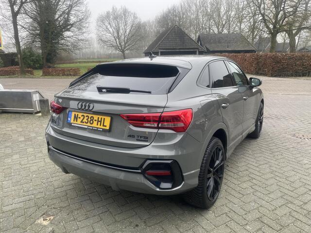 Audi Q3 Sportback 45 TFSI quattro edition one