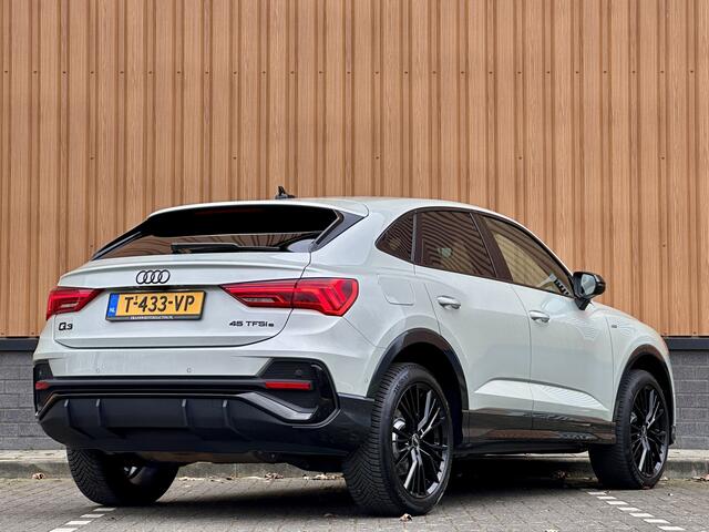 Audi Q3 Sportback 45 TFSI e S Edition | Adaptieve Cruise Control | Achteruitrijcamera | Apple Carplay | Dodehoek Detector | Stoelverwarming | Navigatie |