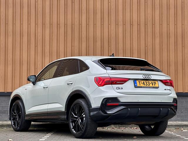 Audi Q3 Sportback 45 TFSI e S Edition | Adaptieve Cruise Control | Achteruitrijcamera | Apple Carplay | Dodehoek Detector | Stoelverwarming | Navigatie |