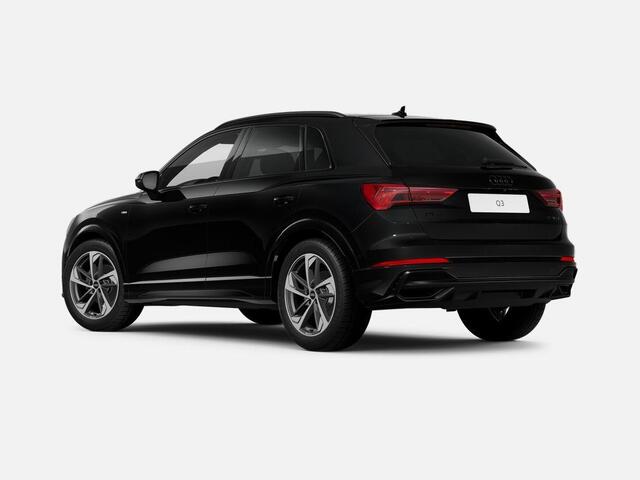 Audi Q3 S edition Competition 35 TFSI 150 PK · Panorama dak · SONOS Premium 3D · Adaptieve cruise control · Bekleding Leder/Alcantara