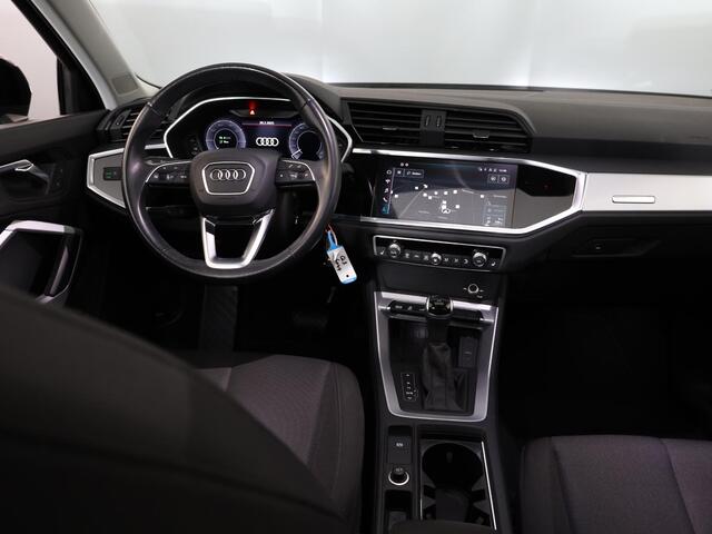 Audi Q3 45 TFSI e Advanced edition 245 pk S-tronic | Navigatie | Panoramadak | Parkeersensoren achter | Stoelverwarming |