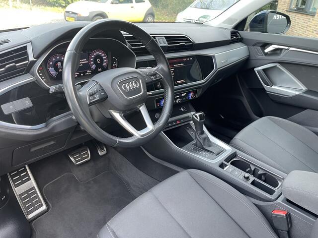 Audi Q3 35 TFSI Pro Line business ACC Clima Keyless Entry Stoelverw. Carplay