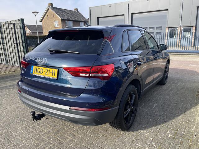 Audi Q3 35 TFSI Pro Line business ACC Clima Keyless Entry Stoelverw. Carplay