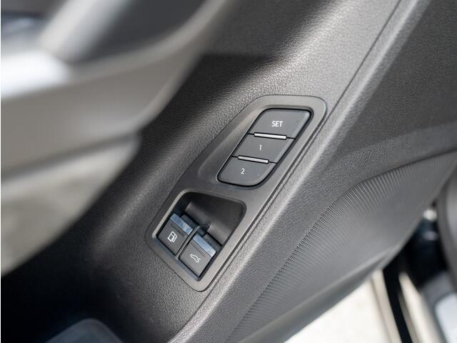 Audi Q3 45 TFSI e S edition | Panodak | 360 Camera | 20'' | Trekhaak wegkl. | Keyless | Prijs Rijklaar!!