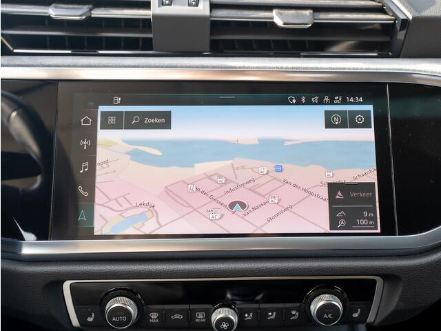 Audi Q3 45 TFSI e S edition | Panodak | 360 Camera | 20'' | Trekhaak wegkl. | Keyless | Prijs Rijklaar!!