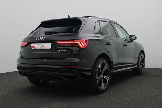 Audi Q3 45 TFSI e 245 pk S-tronic S edition / S-Line | Panoramadak | Achteruitrijcamera | Navigatie | Keyless Entry