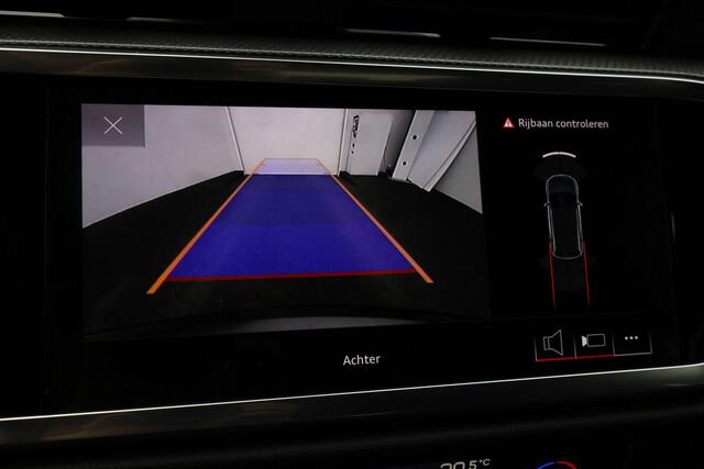 Audi Q3 45 TFSI e 245 pk S-tronic S edition / S-Line | Panoramadak | Achteruitrijcamera | Navigatie | Keyless Entry