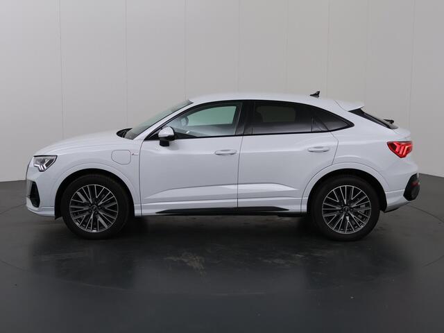 Audi Q3 Sportback 45 TFSI e S line |2x S line | Navigatiesysteem | Cruise Control Adaptief | Virtual Cockpit | Carplay | Elektr. Achterklep |