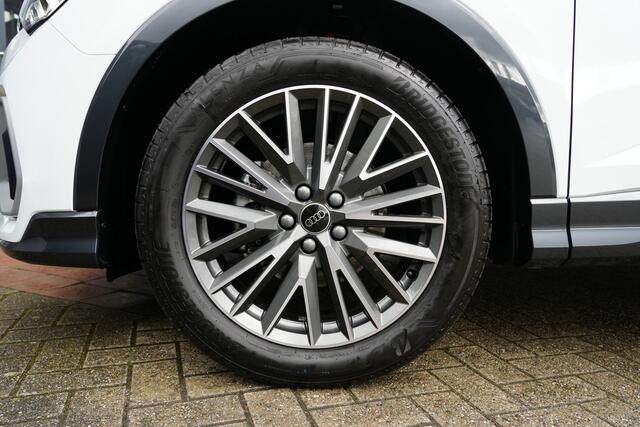 Audi Q3 Sportback 35 TFSI S edition 150pk Panoramadak/Stoelverwarming/Navigatie