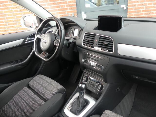 Audi Q3 1.4 TFSI S-Line / Trekhaak / Camera