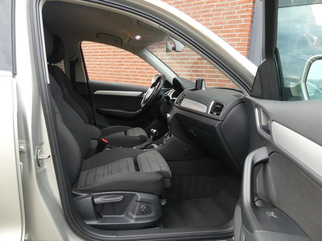 Audi Q3 1.4 TFSI S-Line / Trekhaak / Camera