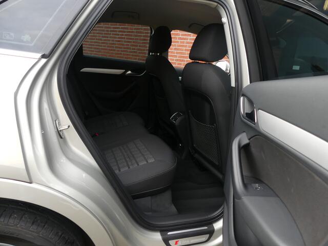 Audi Q3 1.4 TFSI S-Line / Trekhaak / Camera