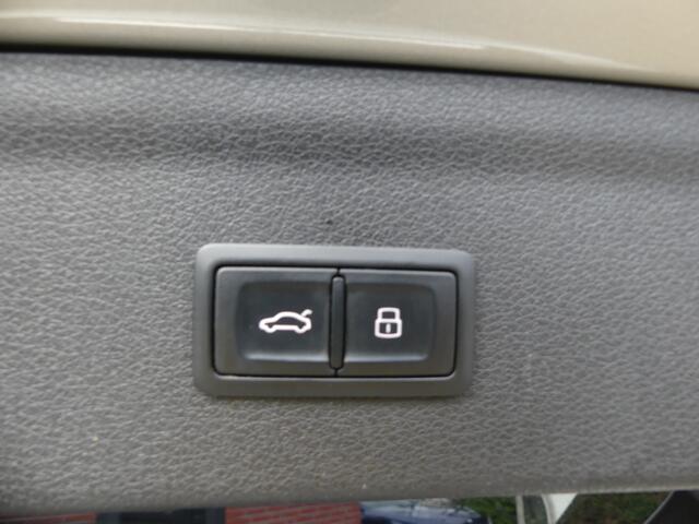 Audi Q3 1.4 TFSI S-Line / Trekhaak / Camera