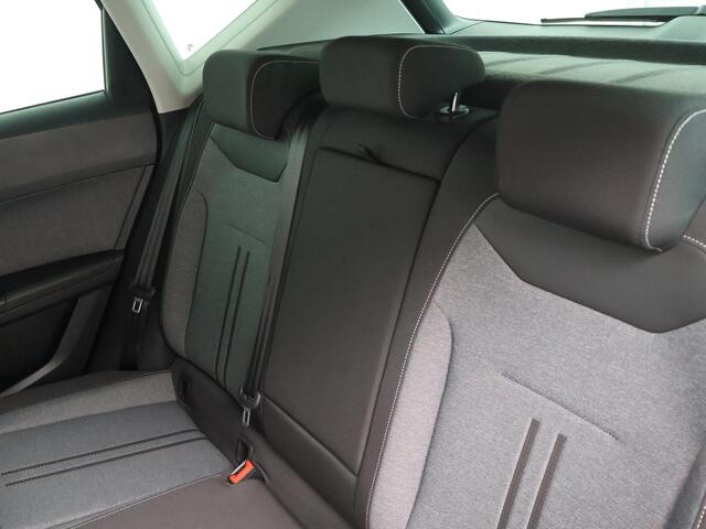 Audi Q3 Sportback 45 TFSI e S Edition | 245 PK | Trekhaak | Panoramadak | Black optiek | Lichtmetalen velgen 20"|