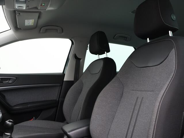 Audi Q3 Sportback 45 TFSI e S Edition | 245 PK | Trekhaak | Panoramadak | Black optiek | Lichtmetalen velgen 20"|