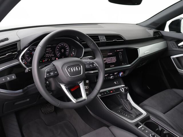 Audi Q3 Sportback 45 TFSI e S line | 245 PK | Trekhaak | Panoramadak | Lichtmetalen velgen 19"|