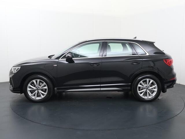 Audi Q3 45 TFSI e S edition | 240 PK | Automaat | Stoelverwarming | Lederen Bekleding | Navigatie | Elecktrische Kofferklep