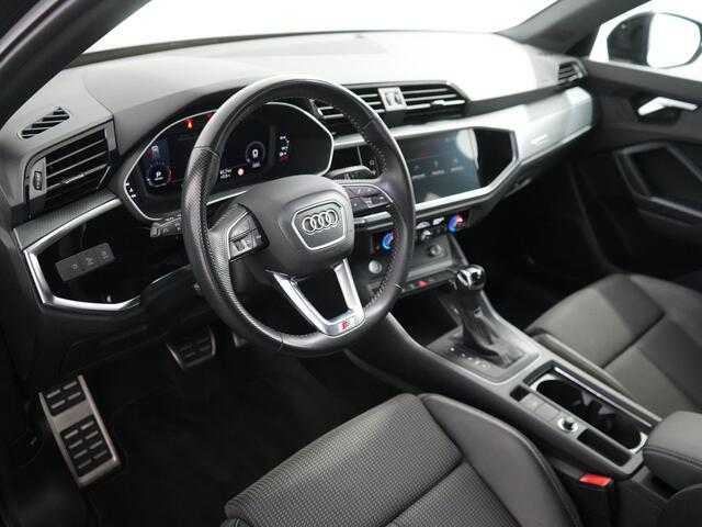 Audi Q3 35 TFSI Pro S line | Camera | Black optiek | Zwenkhaak |