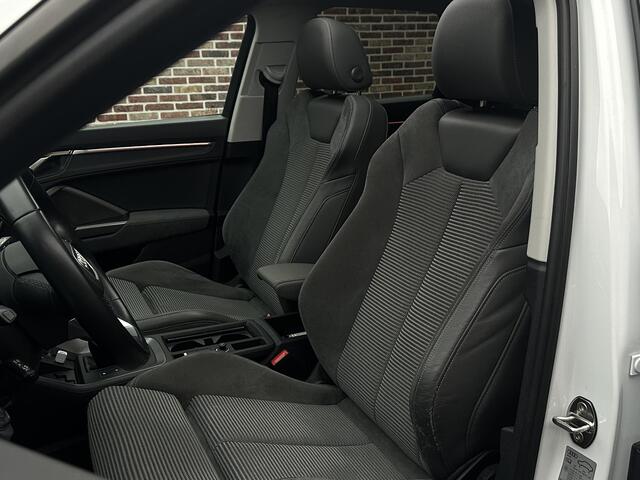 Audi Q3 45 TFSI e S edition Dealer Trekhaak Panoramadak Camera