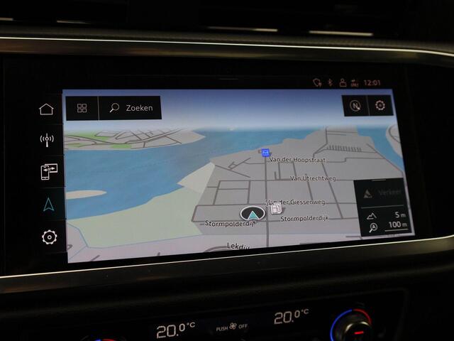 Audi Q3 35 TFSI/150PK Pro Line · Panoramadak · Parkeersensoren · Navigatie