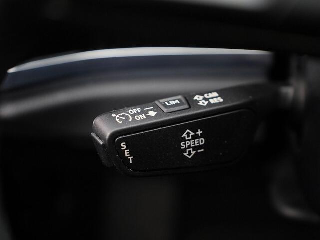 Audi Q3 35 TFSI/150PK Pro Line · Panoramadak · Parkeersensoren · Navigatie