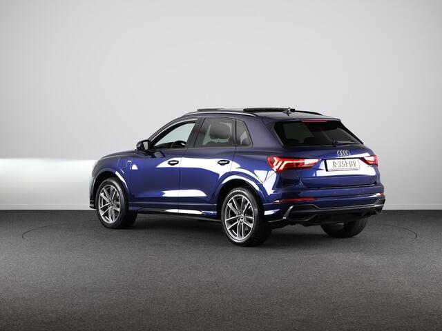 Audi Q3 45 TFSI e S edition 245pk | Panoramadak | Lederen bekleding | Parkeercamera | Verwarmbare voorstoelen