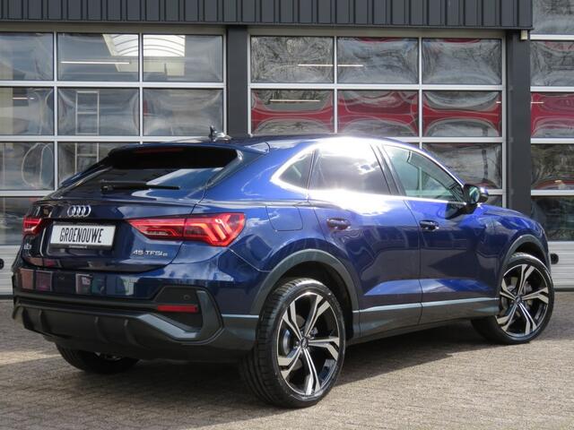 Audi Q3 SPORTBACK 45 TFSI E ADV EDIT. / 20 Inch / Led / Stuur + stoelver