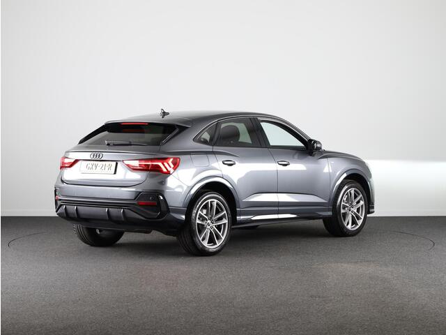 Audi Q3 Sportback 45 TFSI e S Edition 245pk Plug in Hybrid | Elektrisch bedienbare achterklep | 19 inch Lichtmetalen velen | Stoelverwarming |