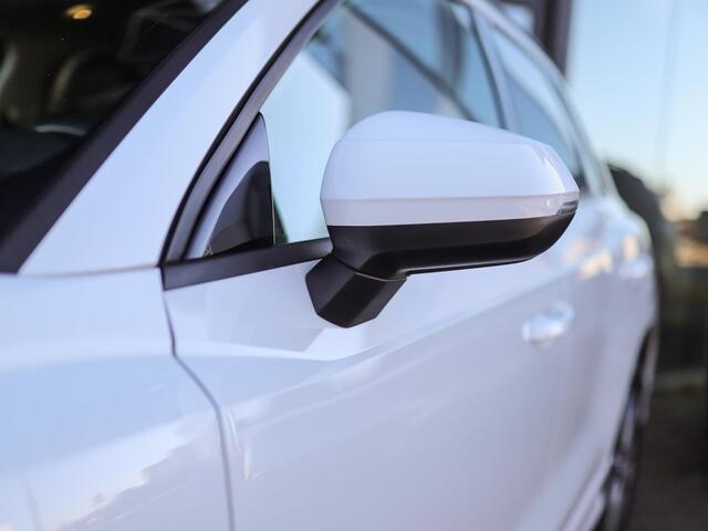 Audi Q3 35 TFSI S Line Pro Line S | Standkachel | Trekhaak | ACC | Stoelverw.