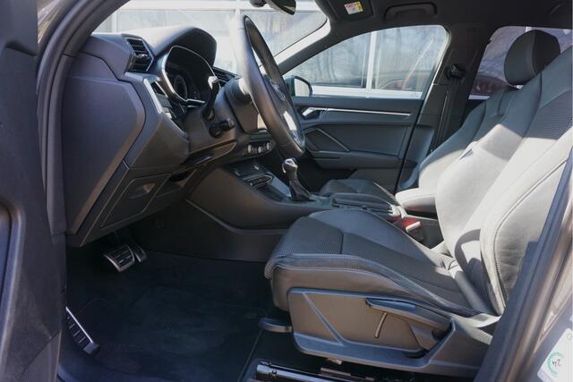 Audi Q3 35 TFSI Pro Line S Trekhaak/Navi/Standkachel!