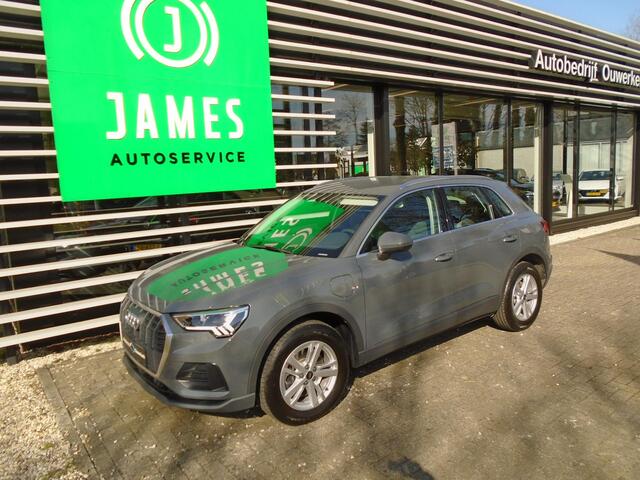 Audi Q3 45 TFSI e Advanced edition PHEV /dsg 6 traps