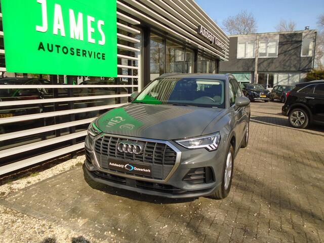 Audi Q3 45 TFSI e Advanced edition PHEV /dsg 6 traps