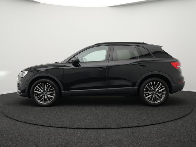 Audi Q3 45 TFSI e S Line Plug In Hybrid 245pk PHEV | Virtual Cockpit | 19"L.M | Sportstoelen Verwarmd | LED Koplampen | DAB | Navi Full Map | Sportstuur | Laneassist |