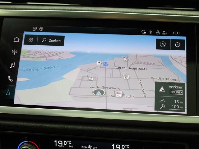 Audi Q3 Sportback 45 TFSIe 180kW/245PK S Line int. · Panoramadak · Drive select · Leder/stof