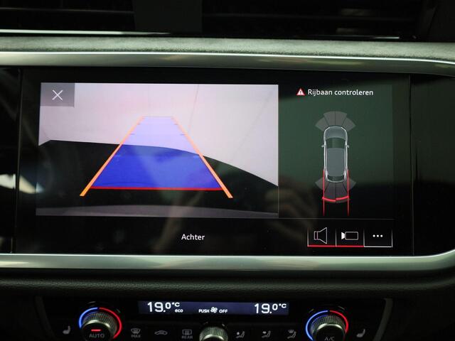 Audi Q3 Sportback 45 TFSIe 180kW/245PK S Line int. · Panoramadak · Drive select · Leder/stof