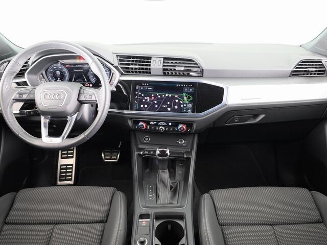 Audi Q3 Sportback 45 TFSI e S Edition Private lease vanaf ¤825,- pm | 245 pk S-tronic | Verlengde garantie | Navigatie | Parkeersensoren | Adaptieve cruise control | Stoelverwarming |
