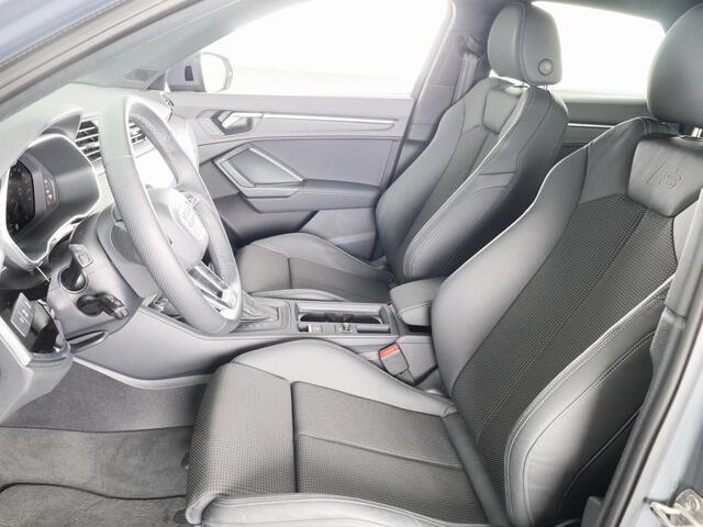 Audi Q3 Sportback 45 TFSI e S Edition Private lease vanaf ¤825,- pm | 245 pk S-tronic | Verlengde garantie | Navigatie | Parkeersensoren | Adaptieve cruise control | Stoelverwarming |