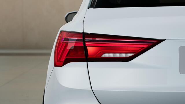 Audi Q3 45 TFSI e S edition 245pk S-Tronic