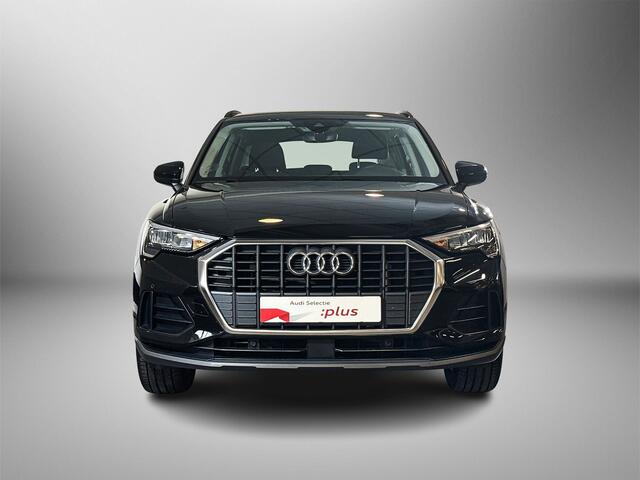 Audi Q3 45 245pk TFSI e edition / SONOS Premium 3D / Parkeersensoren voor & achter / Stoelverwarming voorin