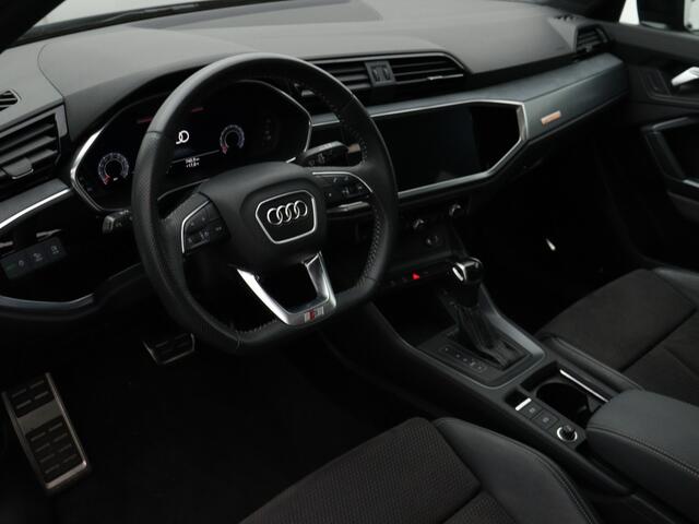 Audi Q3 35 TFSI 3x S Line Pano, B&O, 20", Virtual