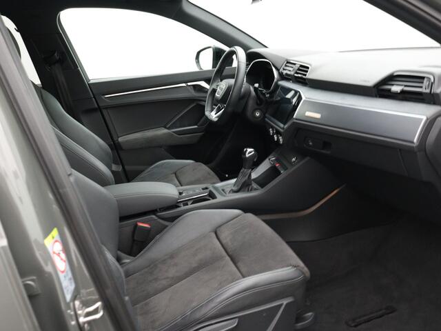 Audi Q3 35 TFSI 3x S Line Pano, B&O, 20", Virtual
